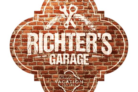 Richter's Garage - Image 1